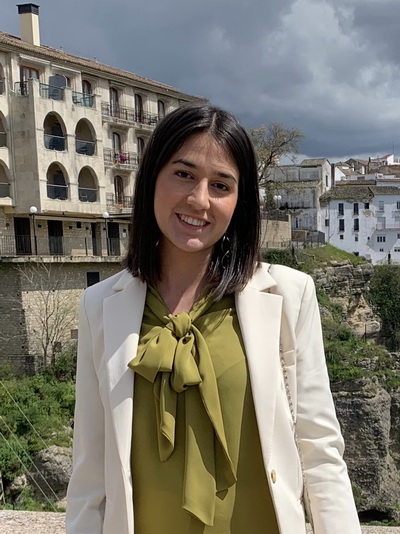 D.ª Ana Cecilla López.